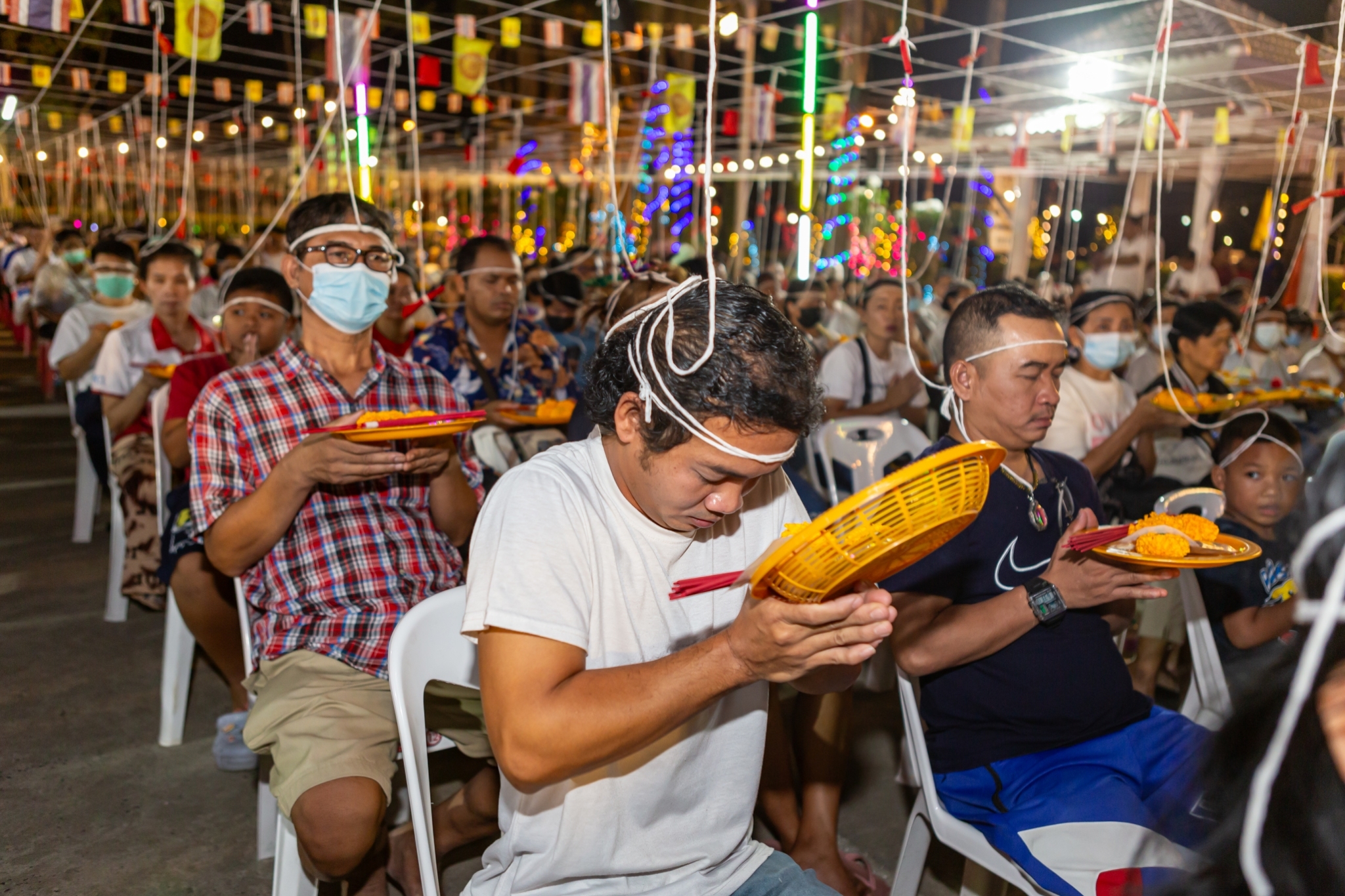 รูปย่อยที่ 2: ขอเชิญร่วมสวดภาณยักษ์และสวดมนต์ข้ามปี