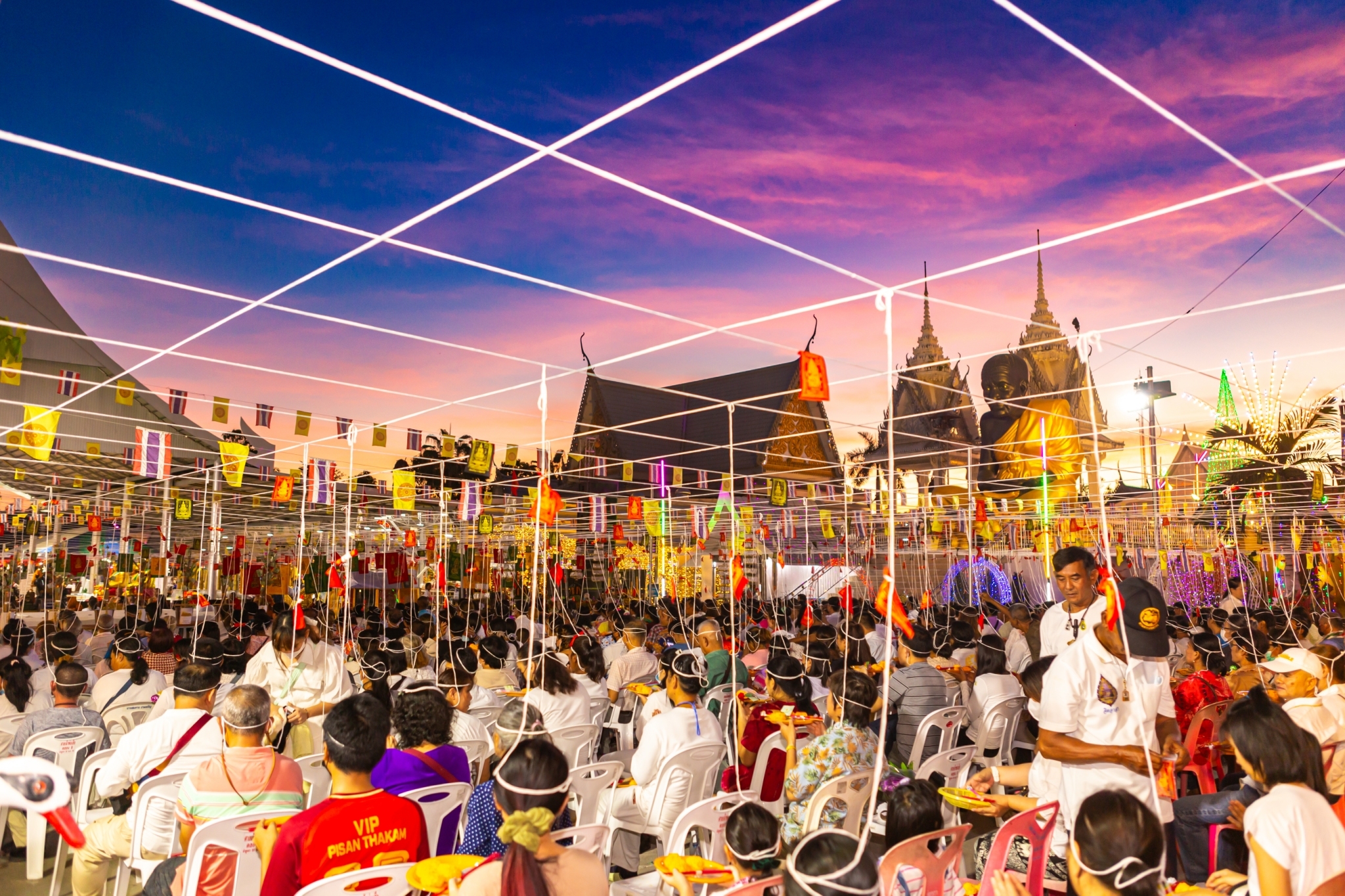 รูปย่อยที่ 5: ขอเชิญร่วมสวดภาณยักษ์และสวดมนต์ข้ามปี