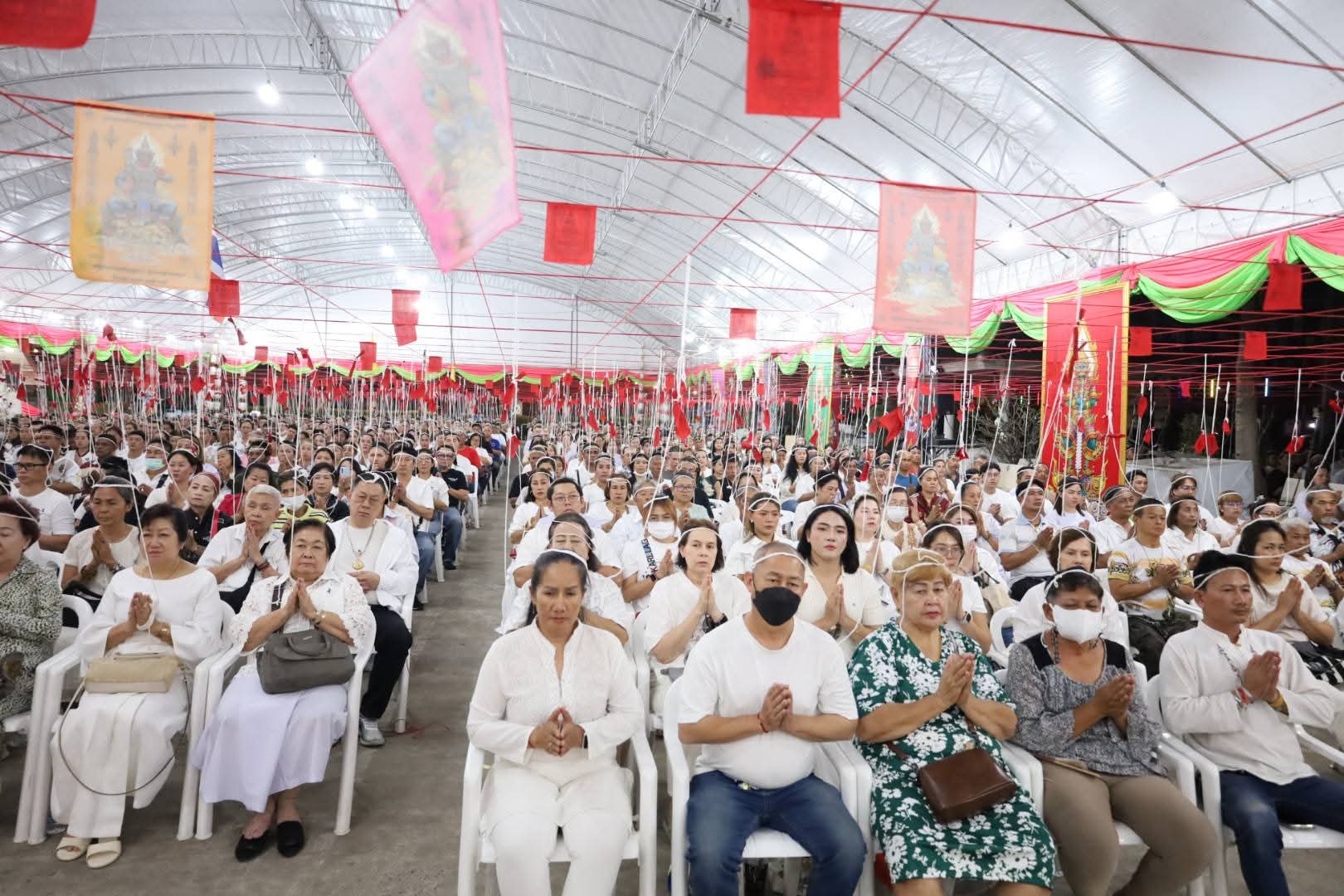 รูปย่อยที่ 4: ภาพบรรยากาศพิธีสวดภาณยักษ์ใหญ่