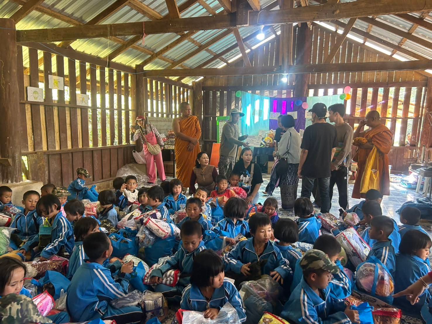 รูปย่อยที่ 4: แบ่งปันรอยยิ้ม