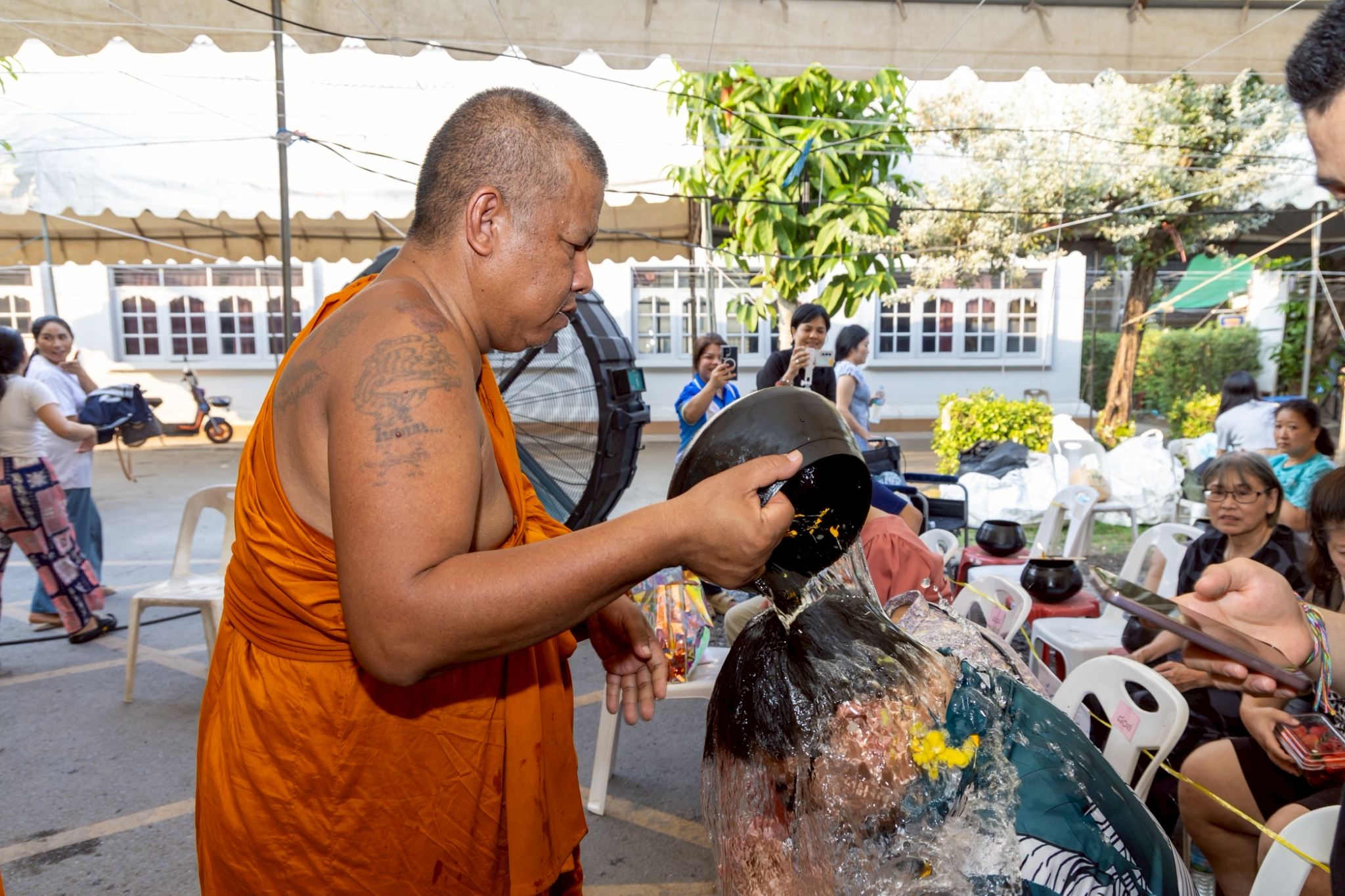 ขอเชิญเข้าร่วมพิธีอาบน้ำมนต์มงคลจักรวาลประจำเดือนมีนาคม