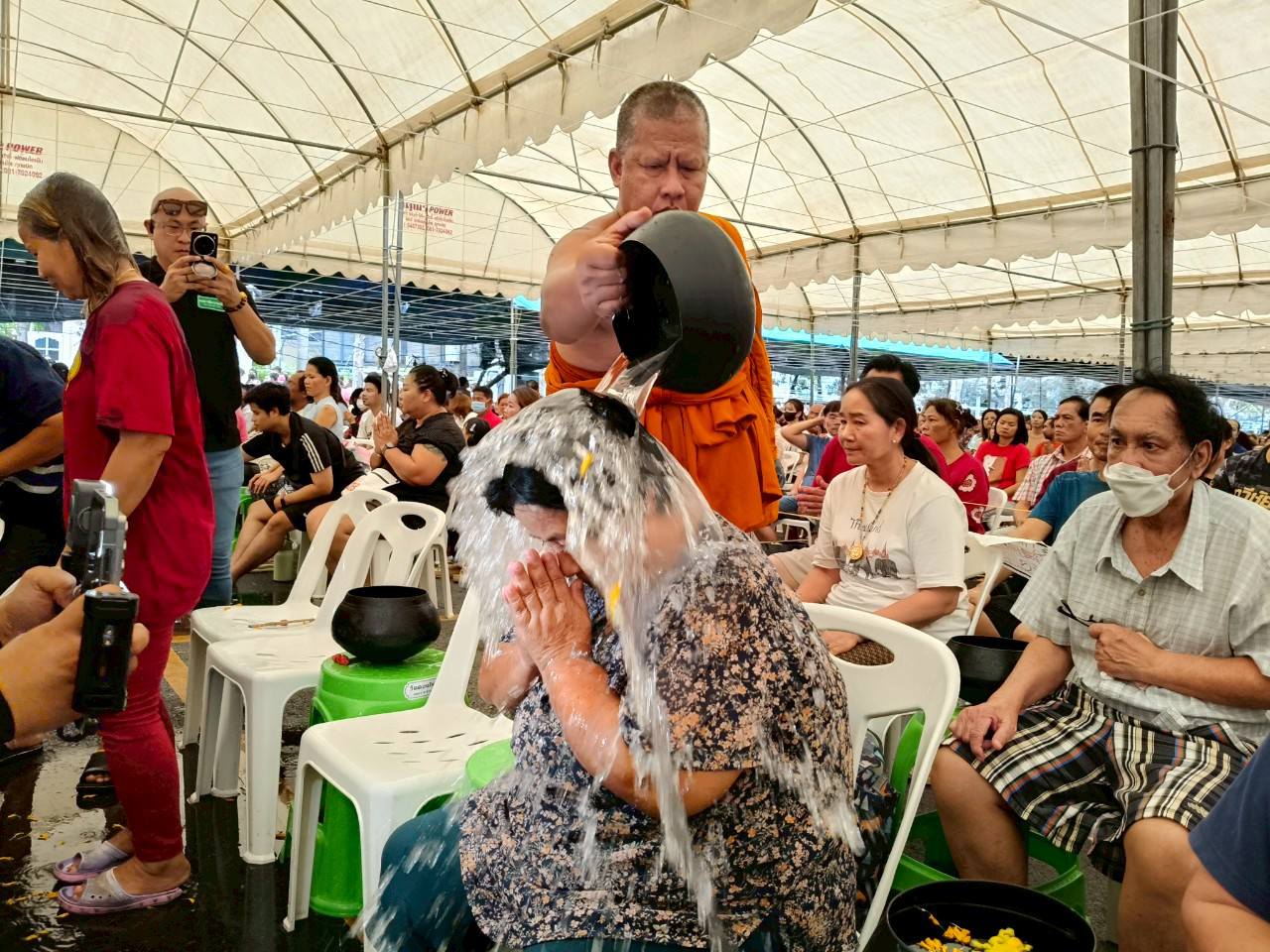 พิธีอาบน้ำมนต์มงคลจักรวาล วันอาทิตย์ที่ 20 กรกฎาคม 2568