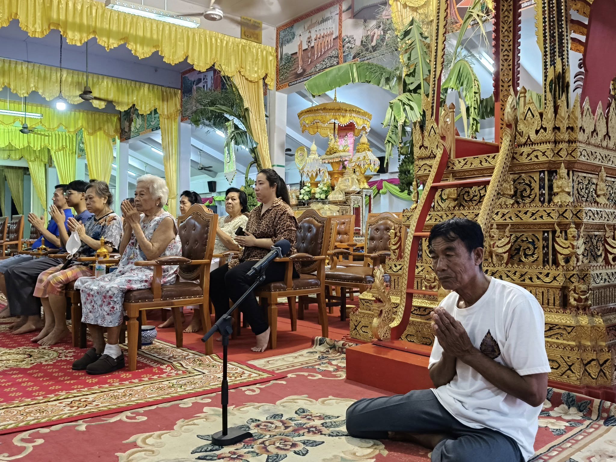 รูปย่อยที่ 5: พิธีเจริญพระพุทธมนต์ฉลองผ้าไตรกฐิน