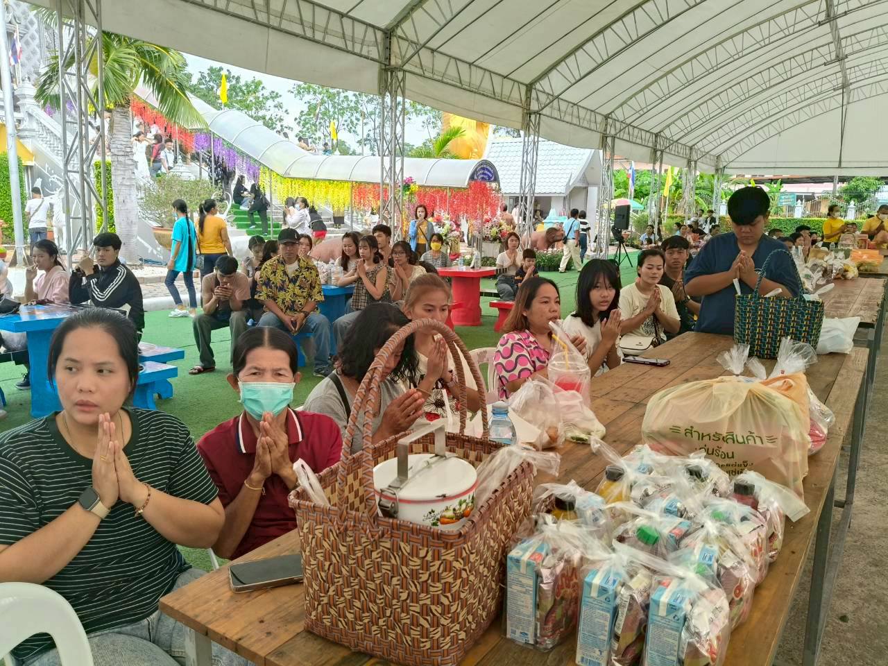 รูปย่อยที่ 4: วันนวมินทรมหาราช