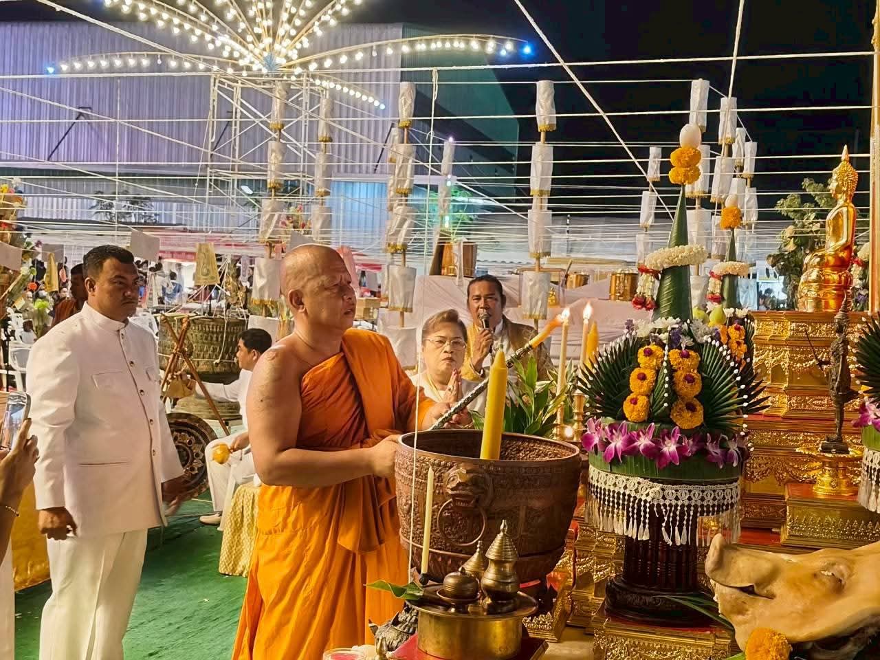 บรรยากาศคืนวันลอยกระทง