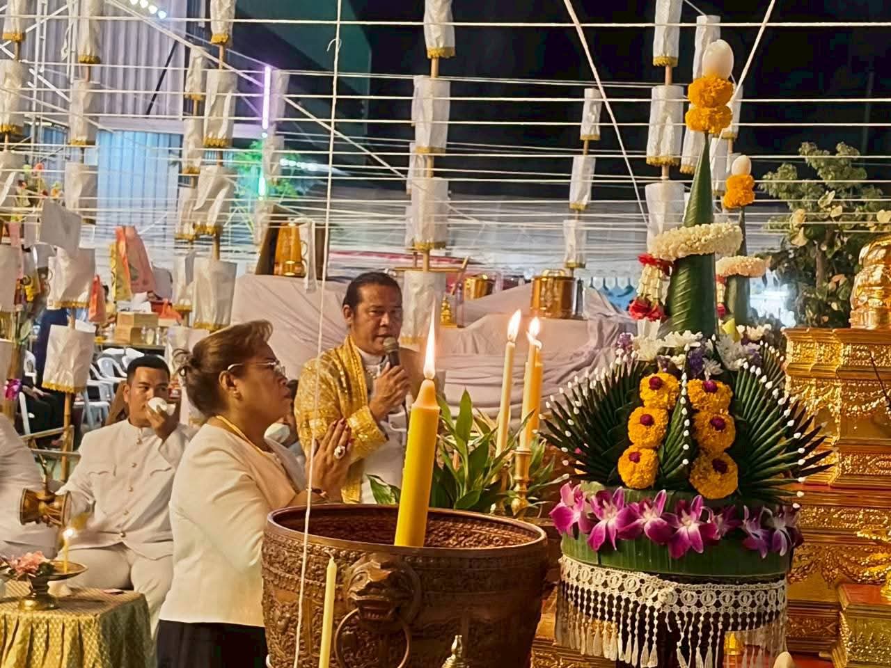 รูปย่อยที่ 5: บรรยากาศคืนวันลอยกระทง