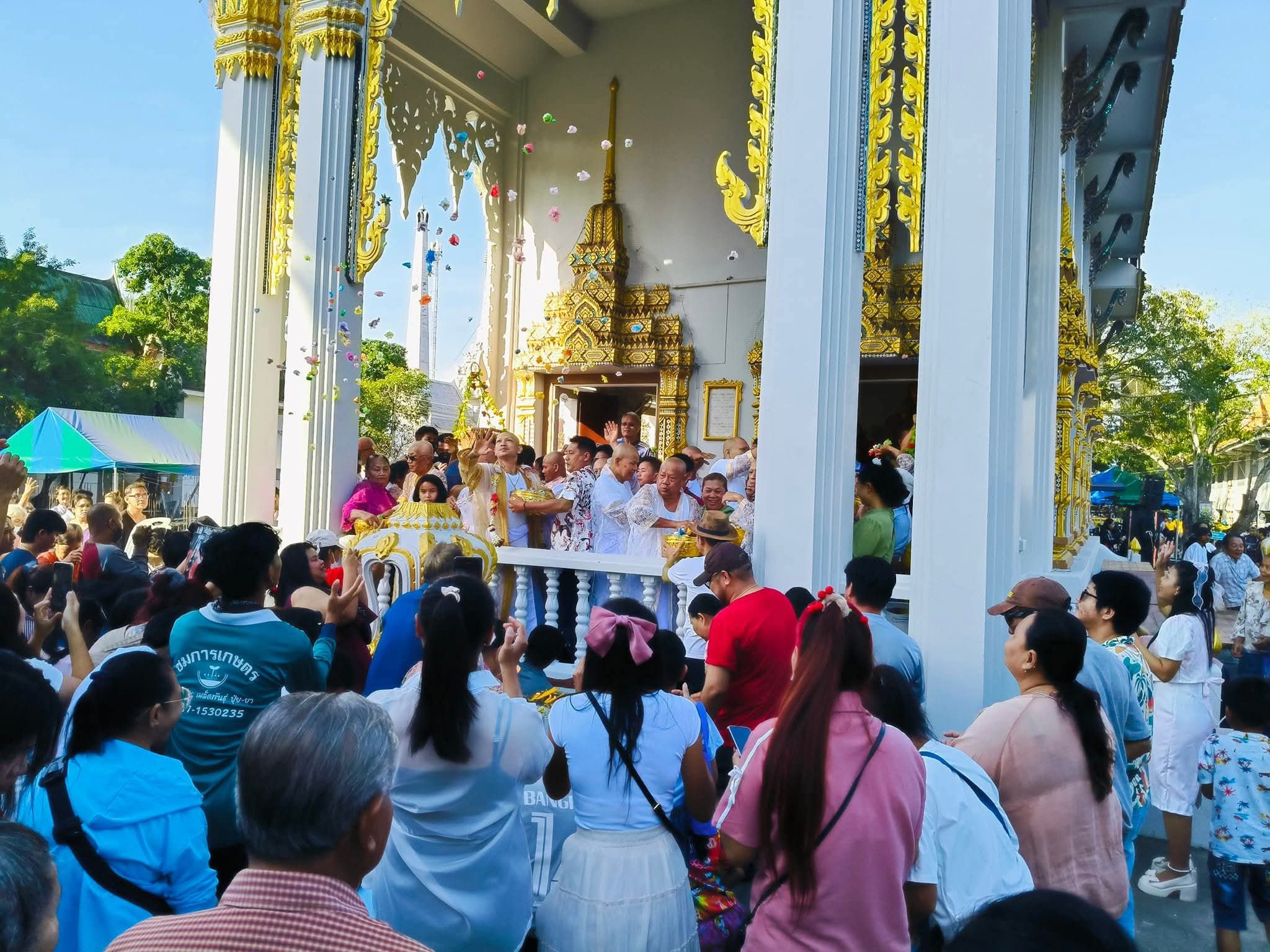 รูปย่อยที่ 2: ขอเชิญร่วมทำบุญโครงการอุปสมบทหมู่