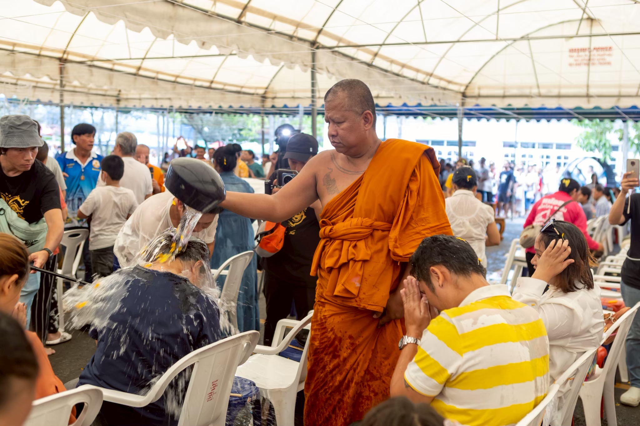 ขอเชิญร่วมพิธีอาบน้ำมนต์ประจำเดือนธันวาคม