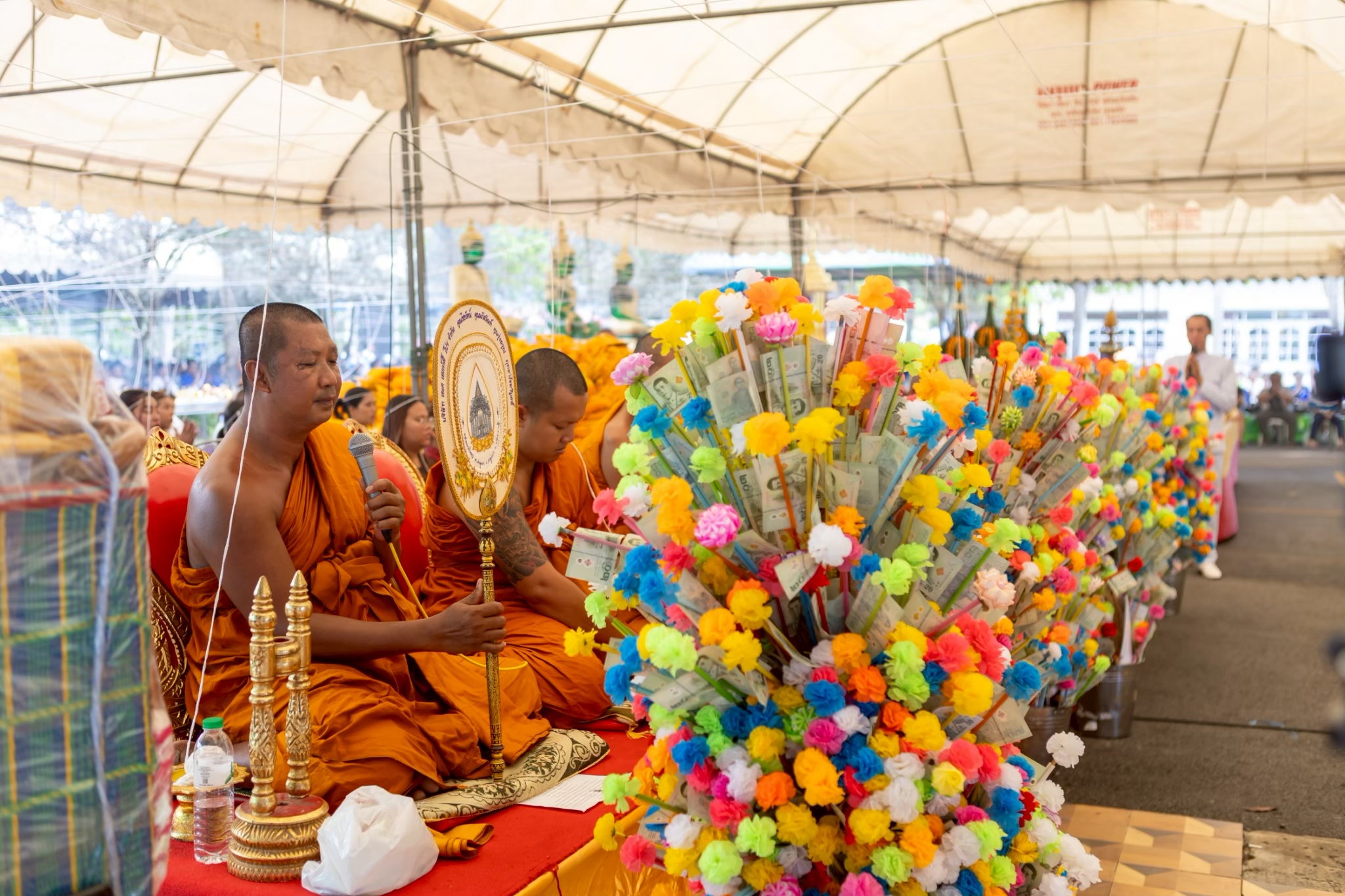 รูปย่อยที่ 2: ขอเชิญร่วมพิธีอาบน้ำมนต์ประจำเดือนธันวาคม