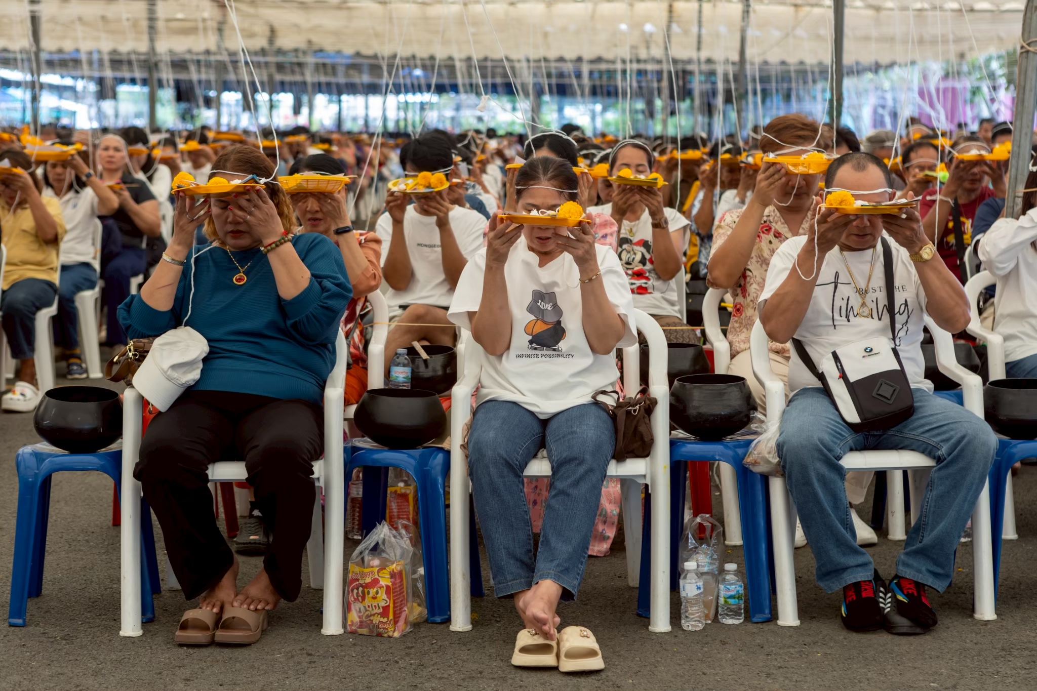 รูปย่อยที่ 4: ขอเชิญร่วมพิธีอาบน้ำมนต์ประจำเดือนธันวาคม